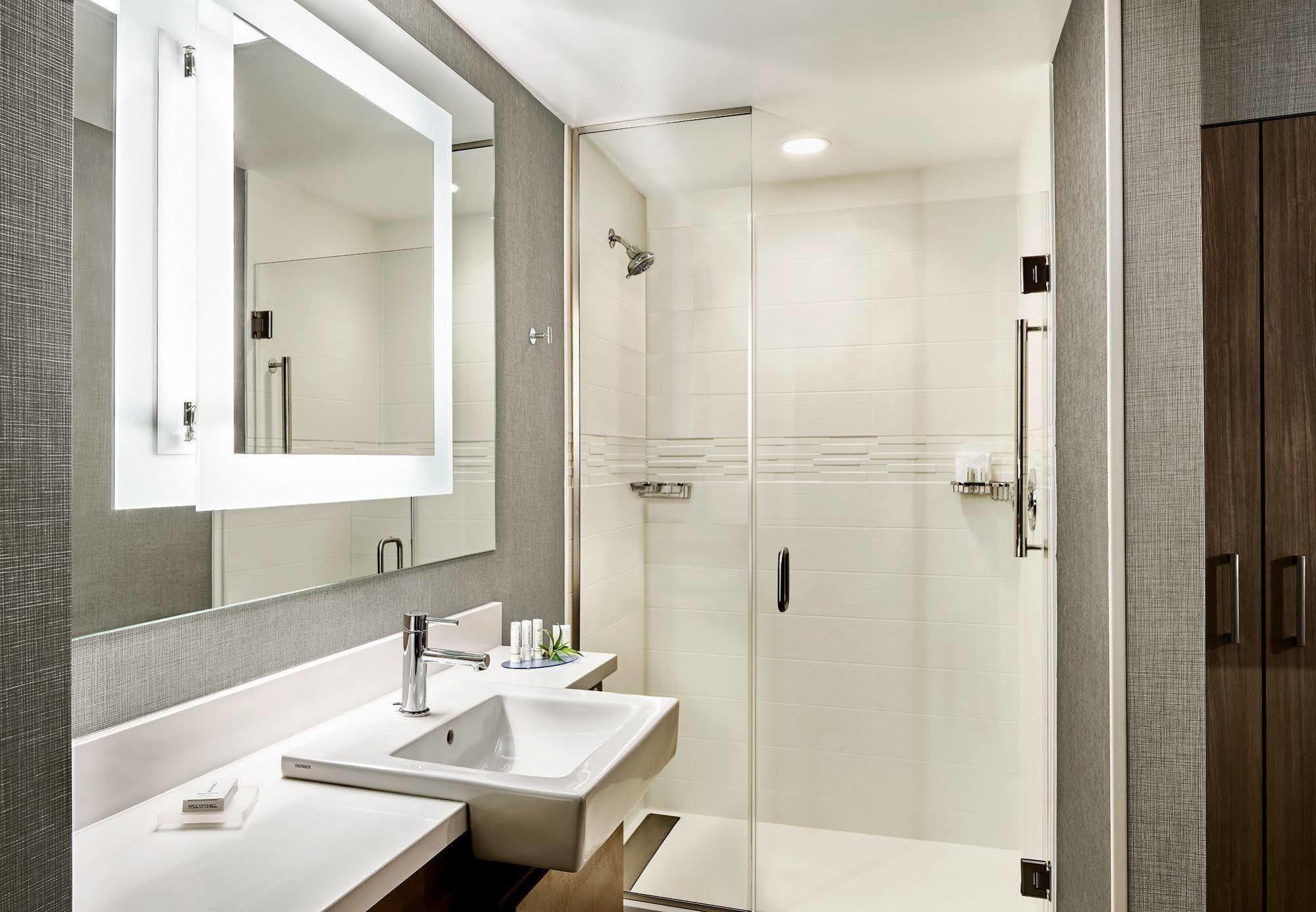 Springhill Suites By Marriott Huntington Beach Orange County מראה חיצוני תמונה